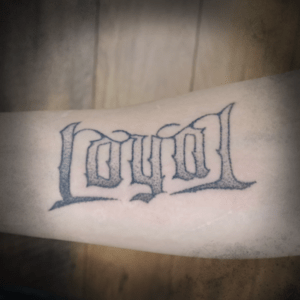 Tattoo Handpoke Loyal